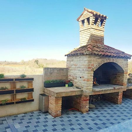 Apartment Una 2 Πούλα Εξωτερικό φωτογραφία