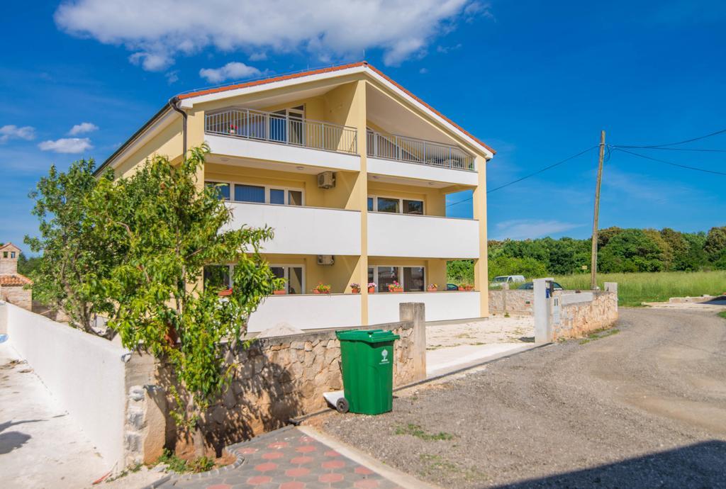 Apartment Una 2 Πούλα Εξωτερικό φωτογραφία