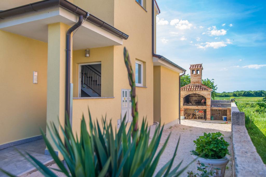Apartment Una 2 Πούλα Εξωτερικό φωτογραφία